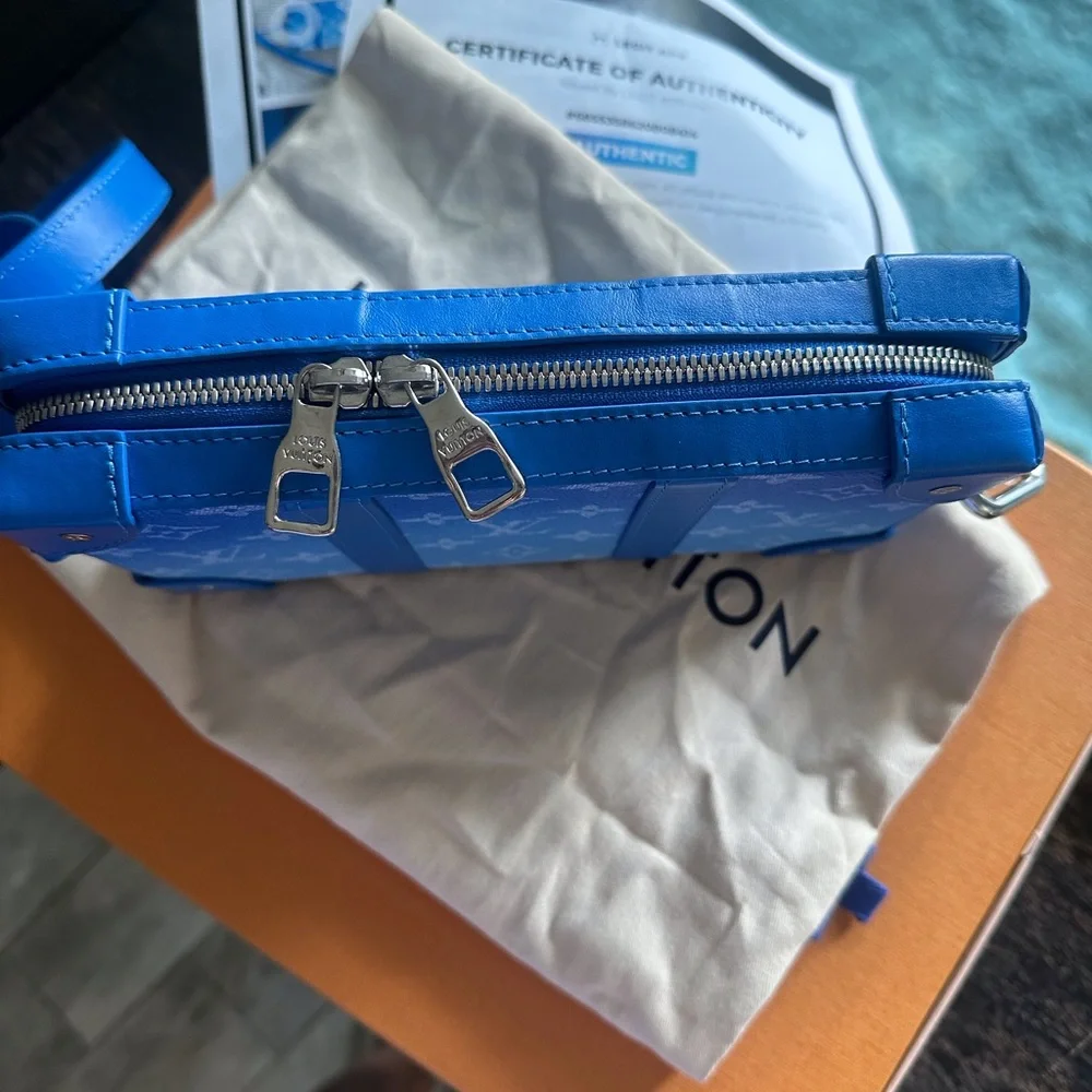 Louis Vuitton Cloud soft Trunk - Picture 5 of 15